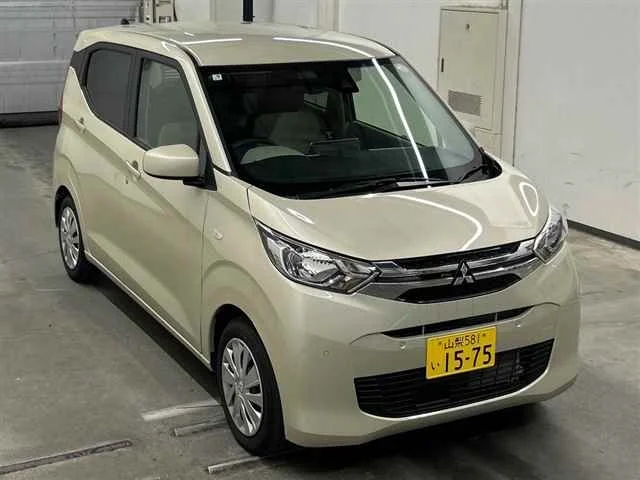 Mitsubishi eK Wagon B33W 2025